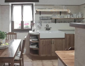 Microwave, dishwasher - Apartment 'Andutz' with Mountain Views, Private Garden and Wi-Fi (Deba)