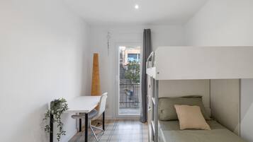 2 habitaciones, tabla de planchar con plancha y wifi gratis