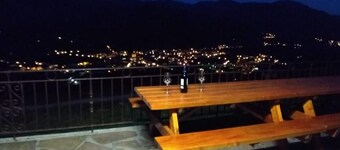 Country House 'Autxikoborda Bajo' with Mountain View, Private Garden and Wi-Fi