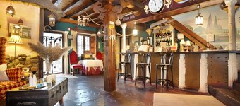 Suite 2 avec vue sur la montagne, terrasse partagée et Wi-Fi