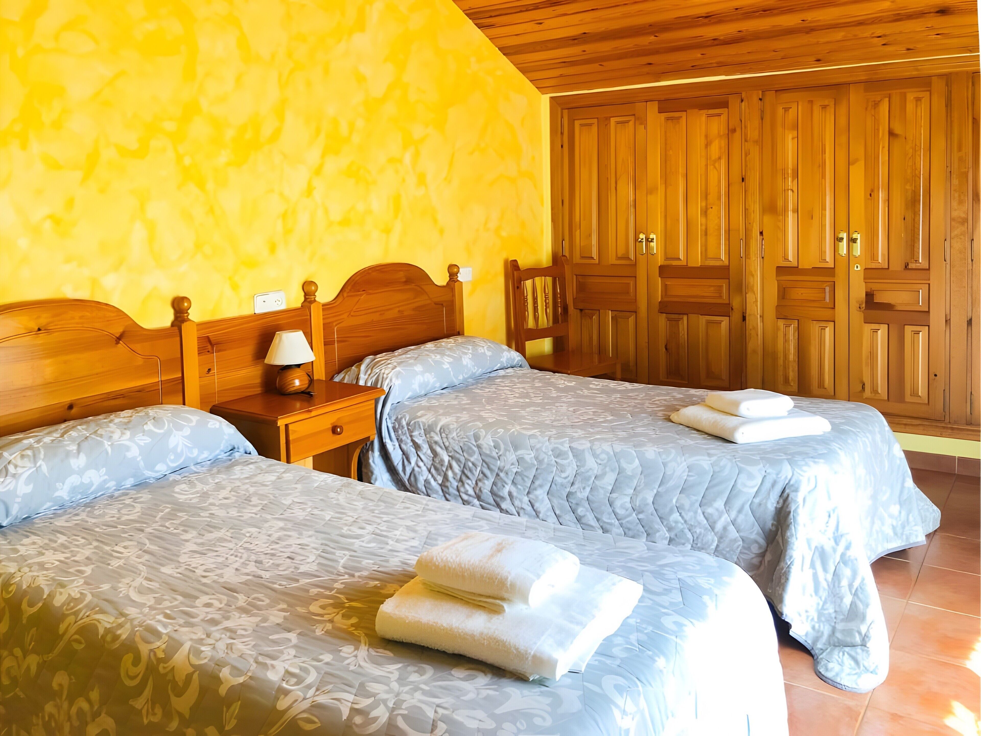 4 Schlafzimmer, Bügeleisen/Bügelbrett, kostenloses WLAN, Bettwäsche