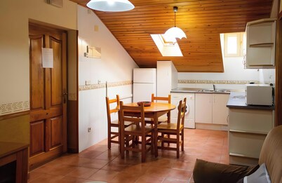 Apartment 'Santa Justa' with Mountain View, Wi-Fi and Air Conditioning