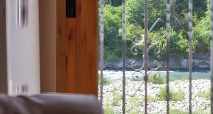 Appartement 'Moleras' avec vue sur les montagnes, balcon et Wi-Fi