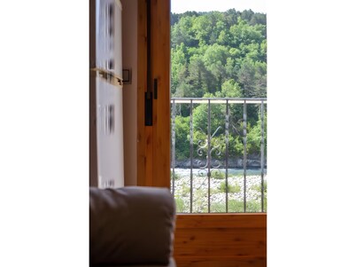 Apartment 'Moleras' with Mountain View, Balcony and Wi-Fi