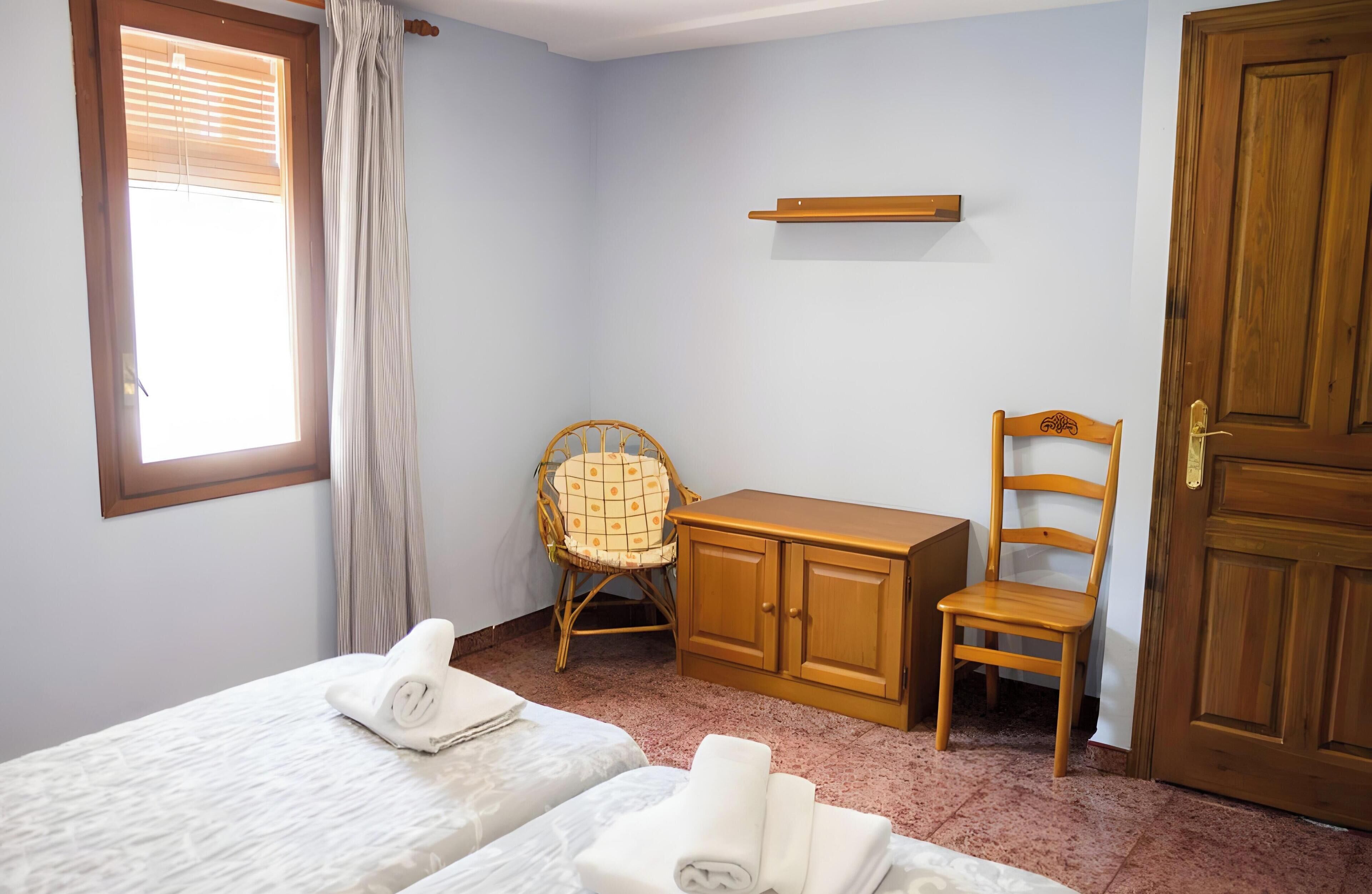 1 chambre, fer et planche à repasser, Wi-Fi gratuit, draps fournis