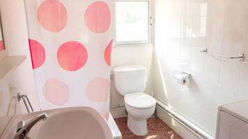 Douche, serviettes fournies