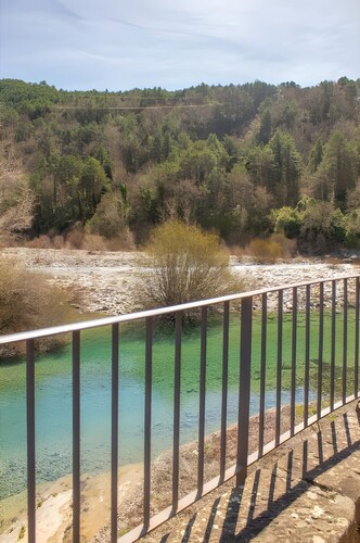 Country House 'Nogal' with Mountain View, Balcony and Wi-Fi