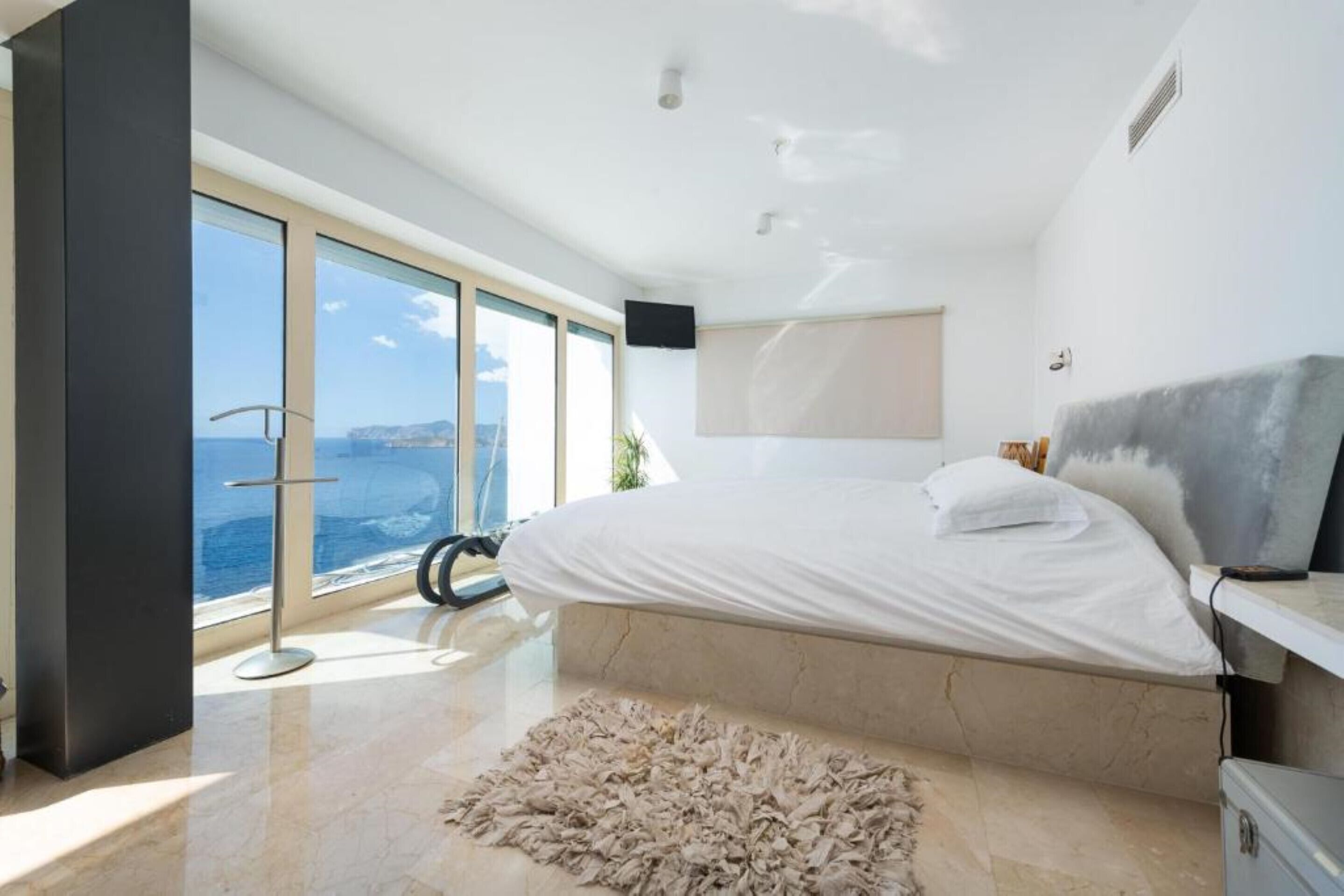 4 camere, ferro/asse da stiro, Wi-Fi gratuito, lenzuola