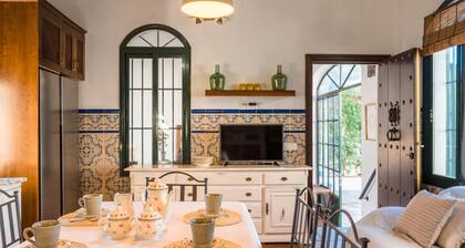 Country House 'Los Gorriones' with Mountain View, Private Pool and Wi-Fi