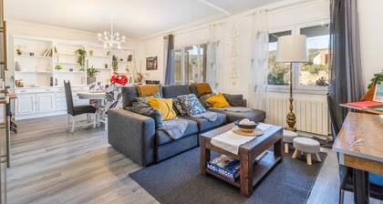 Apartment 'Pablo Y Francisca' with Mountain Views, Private Terrace and Wi-Fi