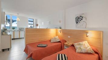 1 chambre, fer et planche Ă repasser, Wi-Fi gratuit, draps fournis