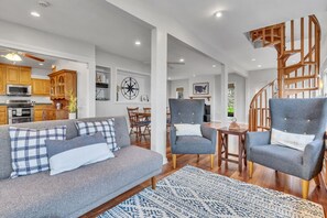 TV - Rising Sun Bay View Cottage W/ Beach Views! (Chesapeake Beach)