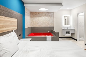 1 King Bed with Jetted Tub