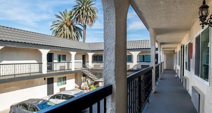 La Mirage Inn - Long Beach