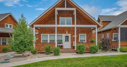 Pet Friendly Bungalow in the heart of Dover Bay