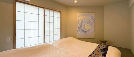 2 slaapkamers, een strijkplank/strijkijzer, wifi, beddengoed