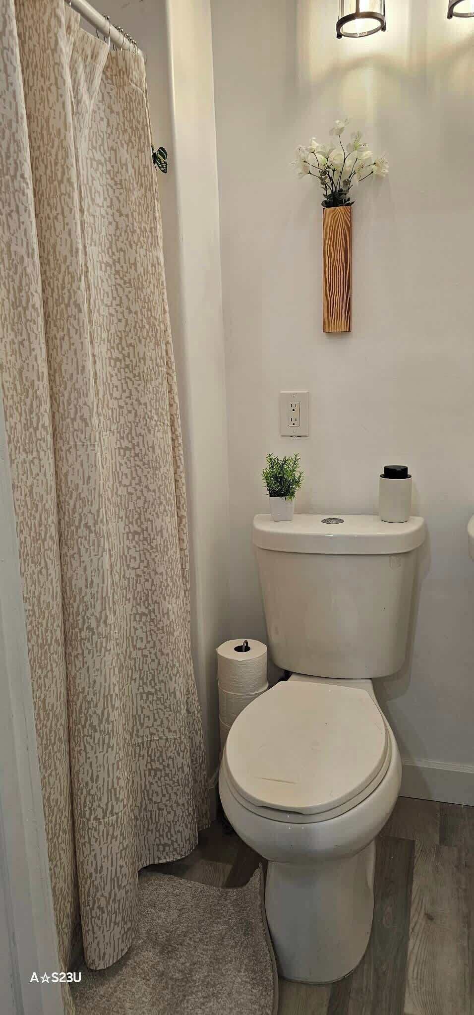 Dusche, Haartrockner, Shampoo