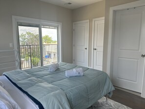 3 bedrooms, iron/ironing board