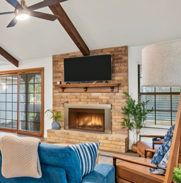 Smart TV, fireplace