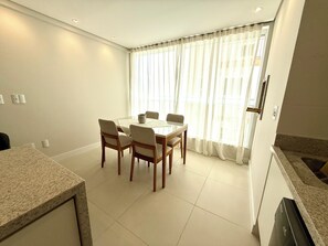 Dining - Fully Equipped Apartment in Itajaí Close to Beaches and Attractions (São Judas Itajaí)