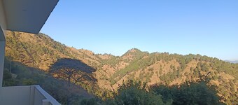 Babaji's Cave-Spiritual Connection,  Rural Experience, Comfortable Stay, Family