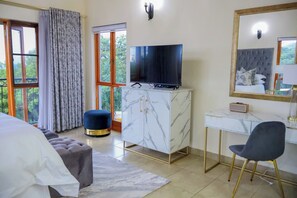 6 makuuhuonetta, silitysrauta/-lauta, internet, vuodevaatteet