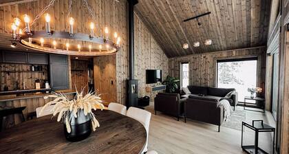 Modern Mountain Cabin - 3 Bedrooms - Sleeps 7