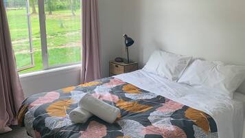 3 bedrooms, WiFi, bed sheets