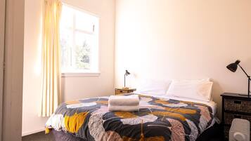 3 bedrooms, WiFi, bed sheets