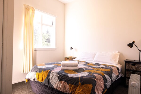 3 bedrooms, WiFi, bed sheets