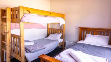 3 chambres, Wi-Fi, draps fournis