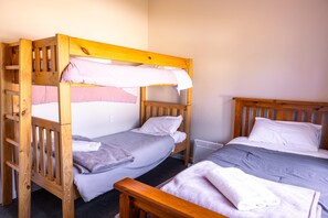 3 bedrooms, WiFi, bed sheets - Hill View, Burkes Pass (Burkes Pass)