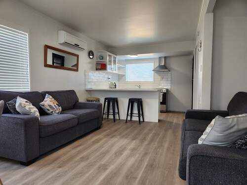 Three 64 - Close to shops, park and cafe's