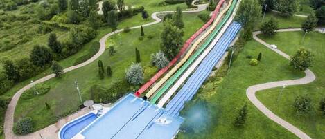 Private beach nearby, beach shuttle, beach bar