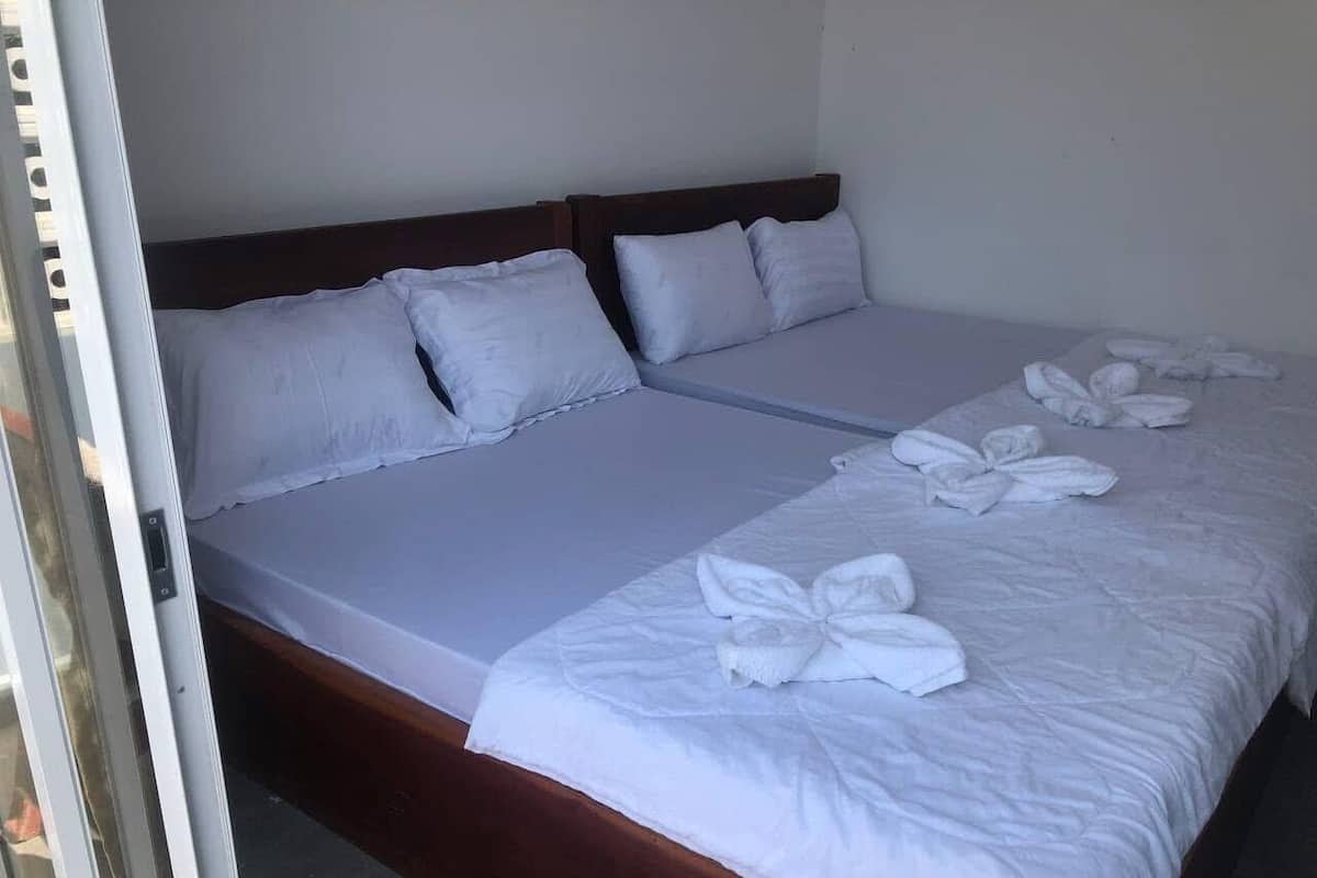 1 bedroom, desk, free WiFi