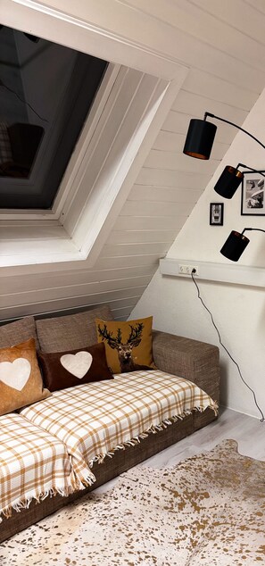 1 bedroom, in-room safe, desk, iron/ironing board