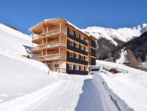 Apartment | Exterior - Apartment in Kals Near Ski Slopes (Kals am Grossglockner)