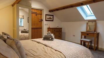 3 bedrooms, iron/ironing board, Internet, bed sheets