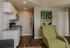Interior - 6 Cozy Combined Apartments Near Lucas Oil Stadiom (Indianapolis)