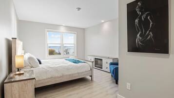 2 bedrooms, WiFi, bed sheets, wheelchair access