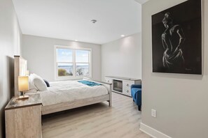 2 bedrooms, WiFi, bed sheets, wheelchair access