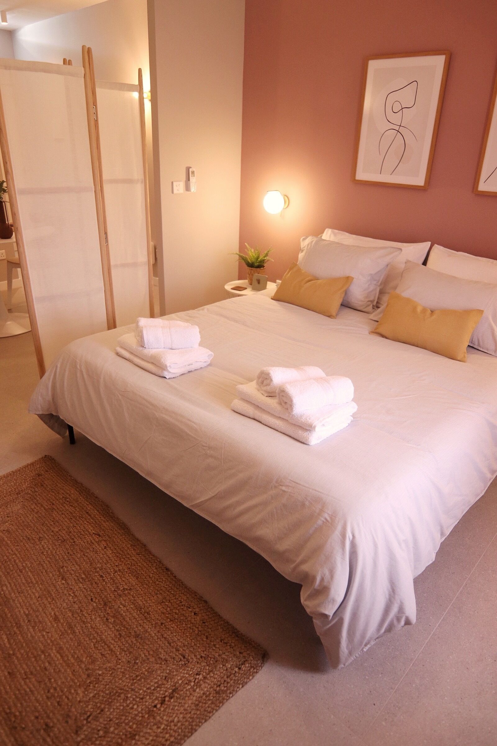 1 bedroom, iron/ironing board, WiFi, bed sheets