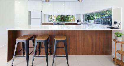 Immaculate & Impressive Irvington Villa - Stunning four bedroom home in central Albury