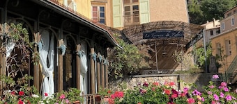 STUDIO RIVAGE Les Salles-sur-Verdon à 5 min du lac, centre village, sans voiture