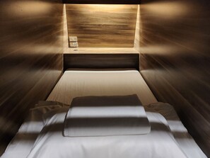 Rideaux occultants, Wi-Fi gratuit, draps fournis