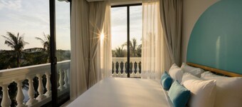 Bên cạnh dòng sông, cách phố 2.5km có xe đạp miễn phí