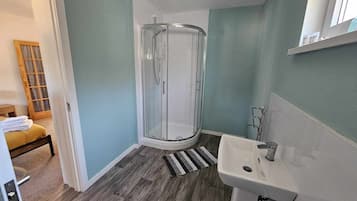 Apartment | Bathroom