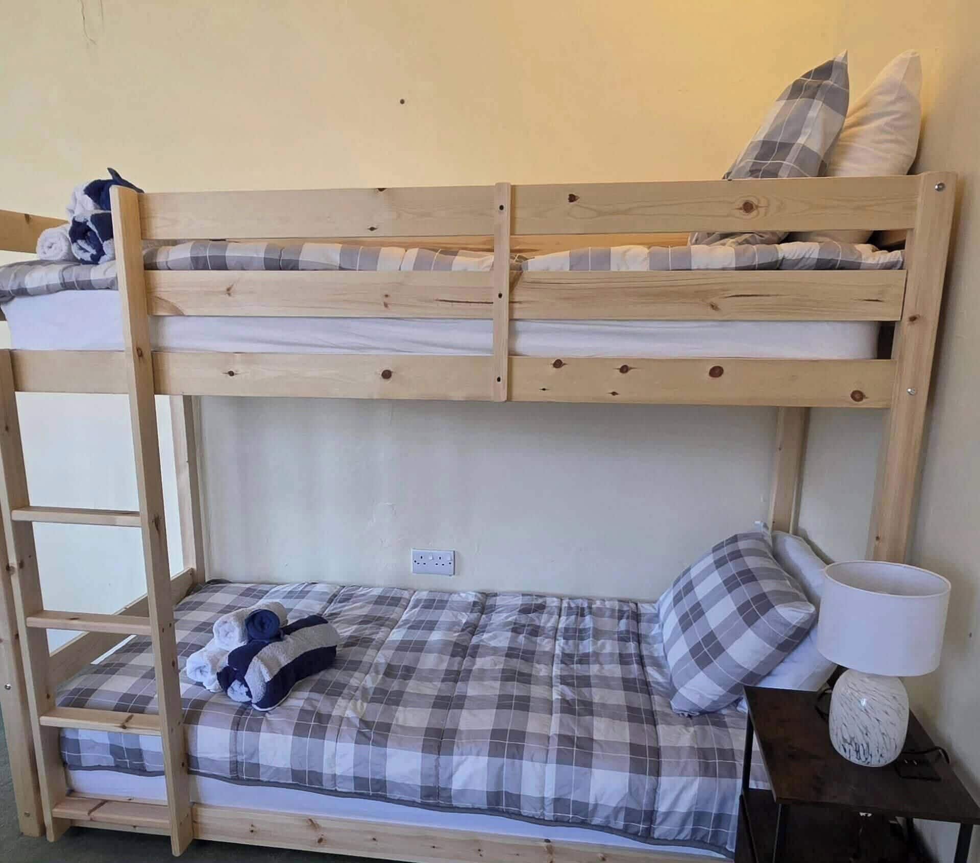 3 bedrooms, free WiFi, bed sheets