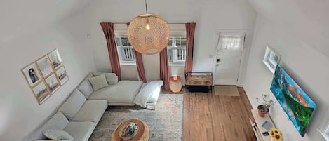 Televisión, oficina