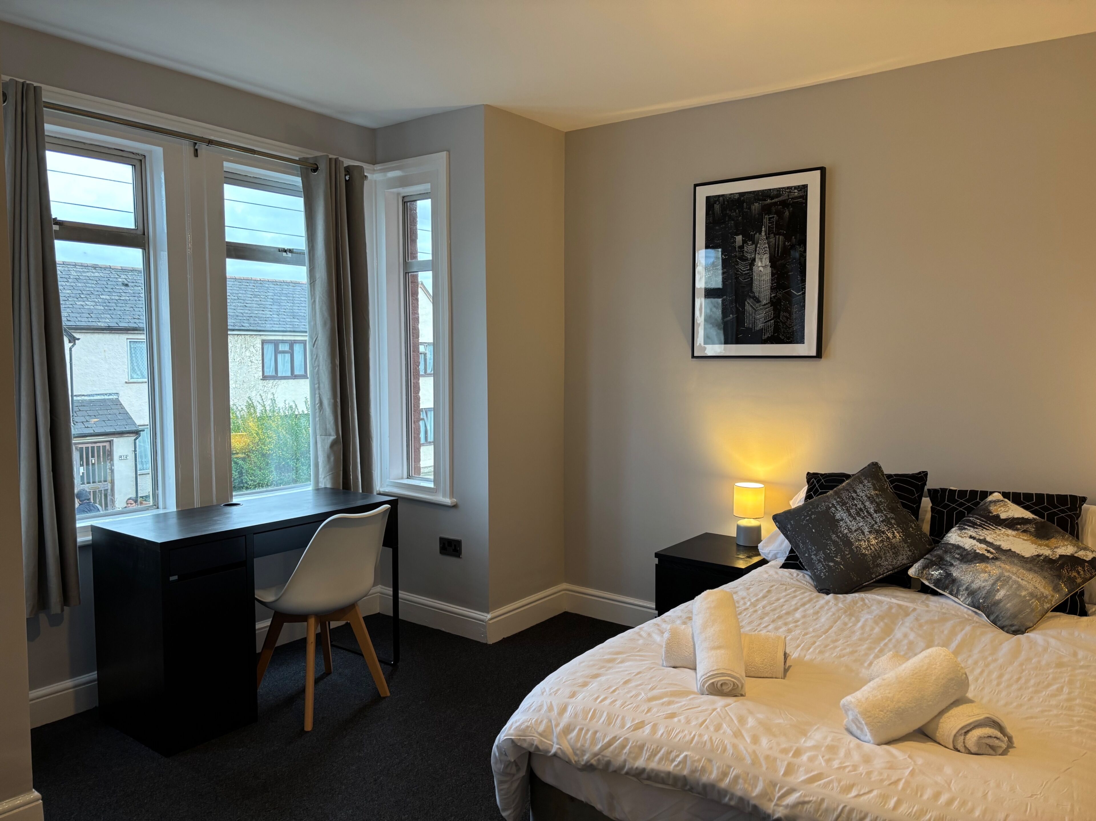 House | 4 bedrooms, iron/ironing board, free WiFi, bed sheets